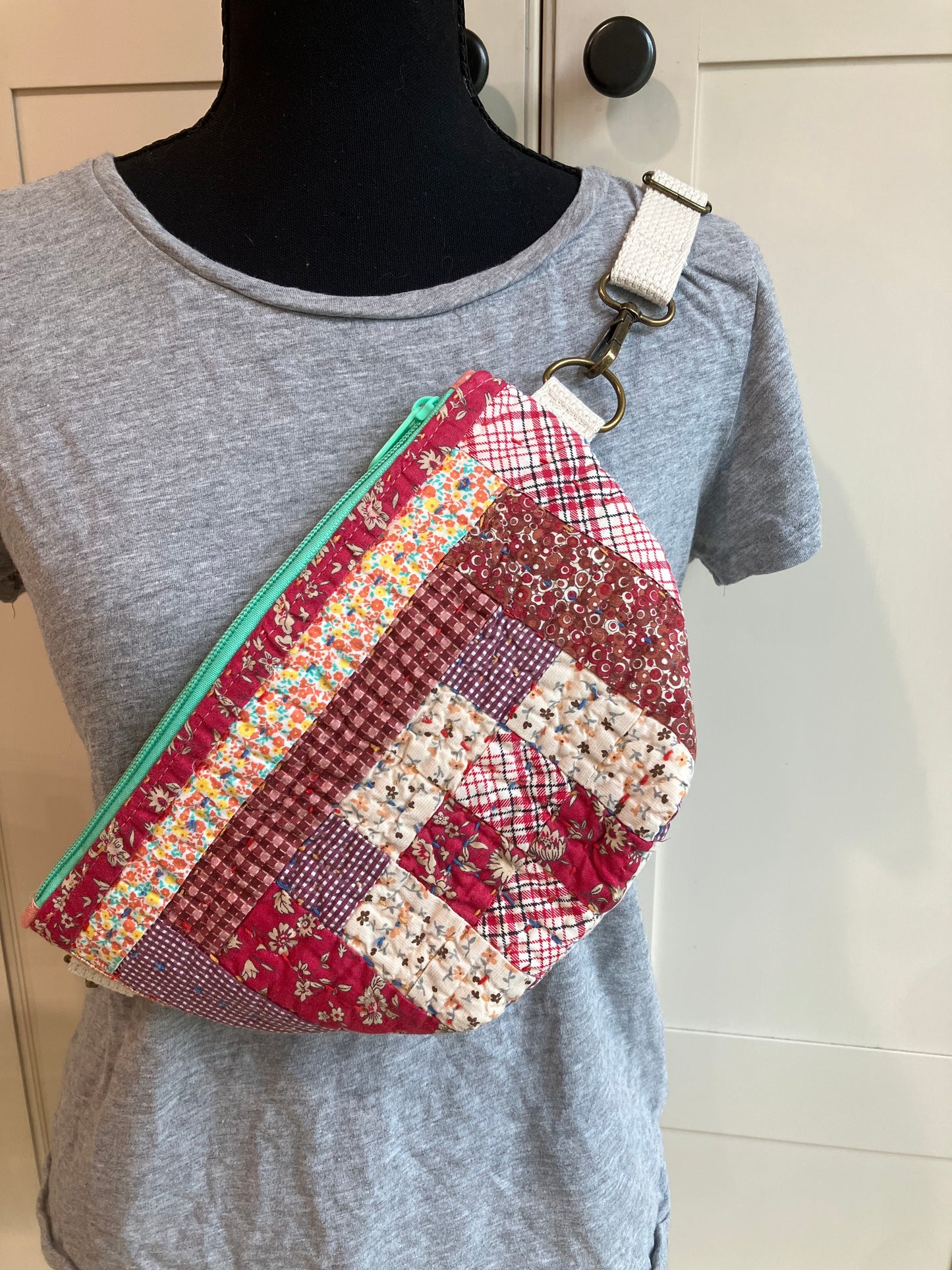 Vintage Quilt Cross Body Belt Bag