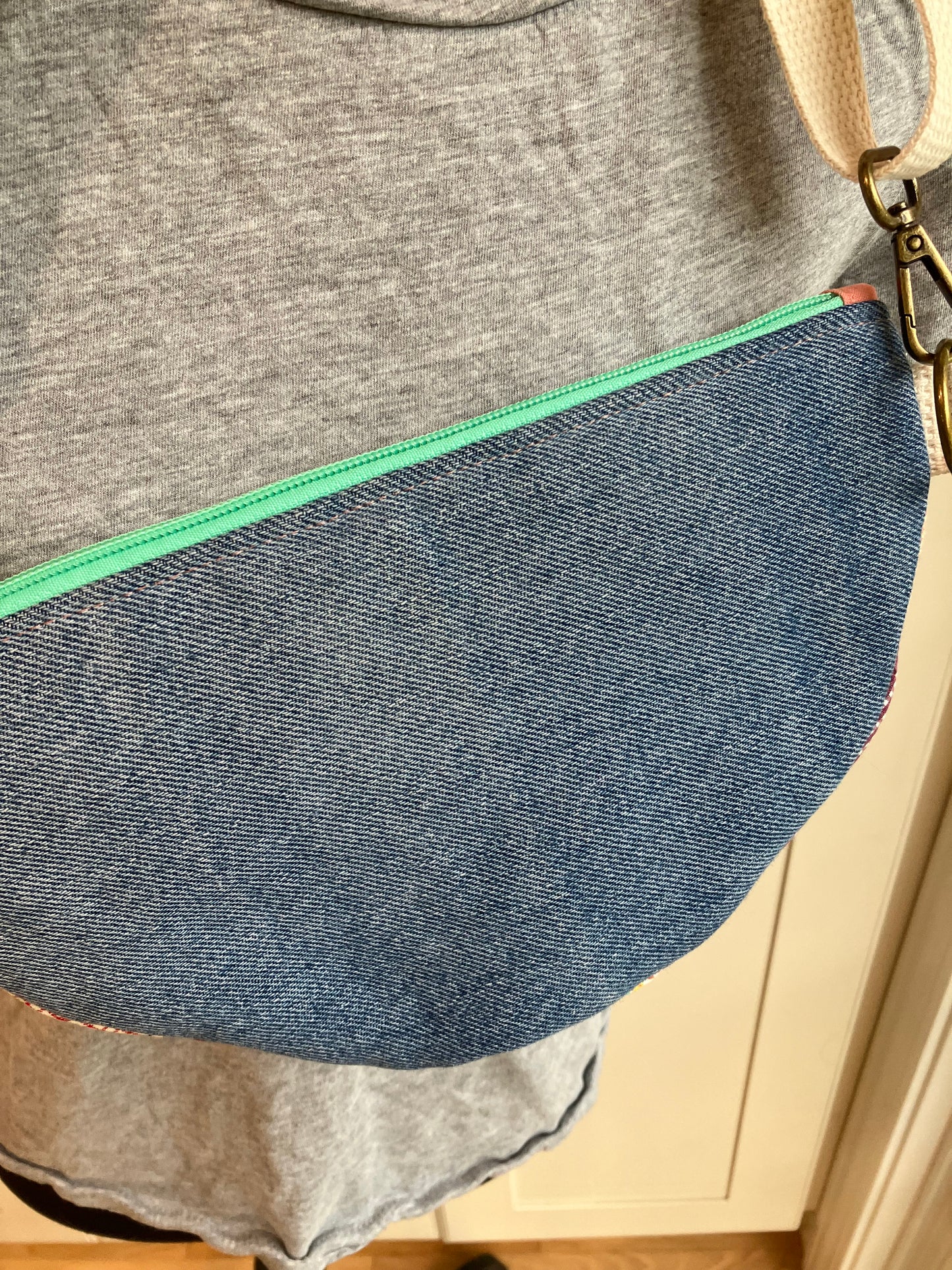 Vintage Quilt Cross Body Belt Bag