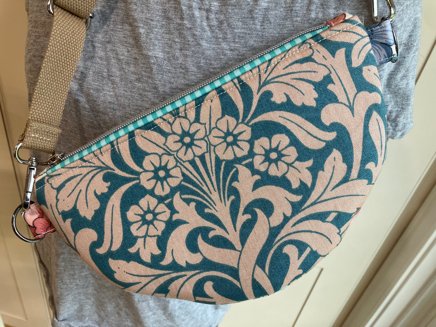 Vintage Floral Bird Cross Body Belt Bag