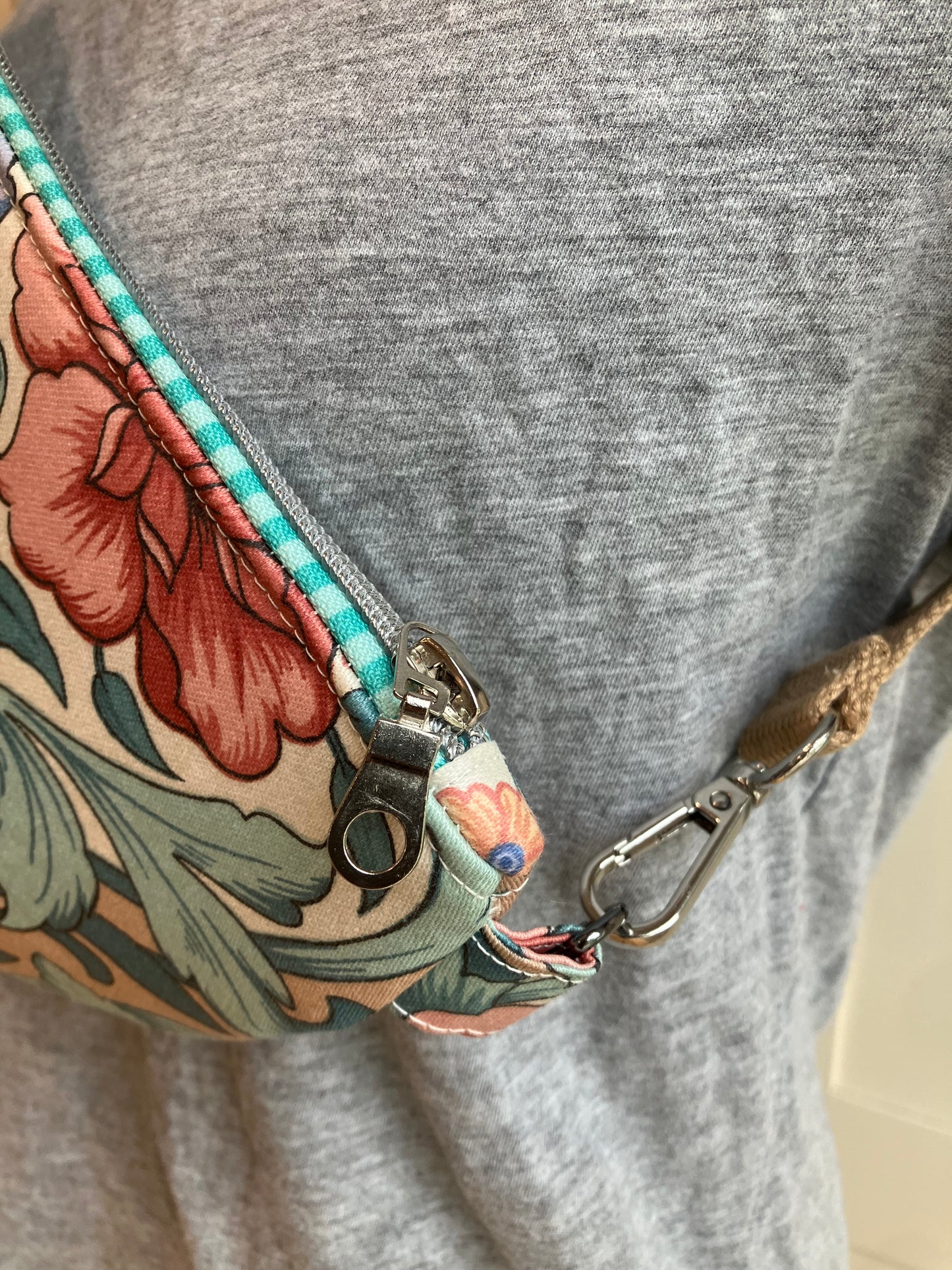 Vintage Floral Bird Cross Body Belt Bag