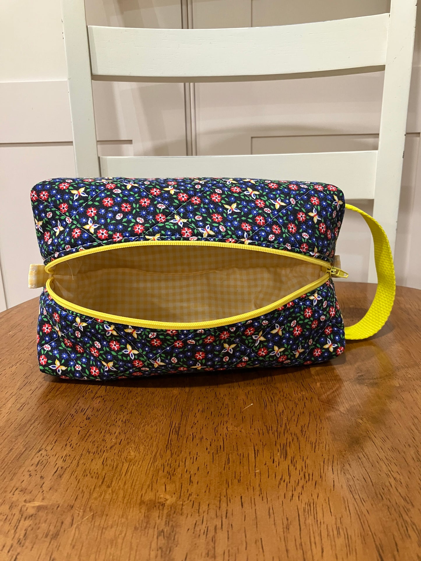 Vintage Navy Ditsy Floral Quilted Box Bag