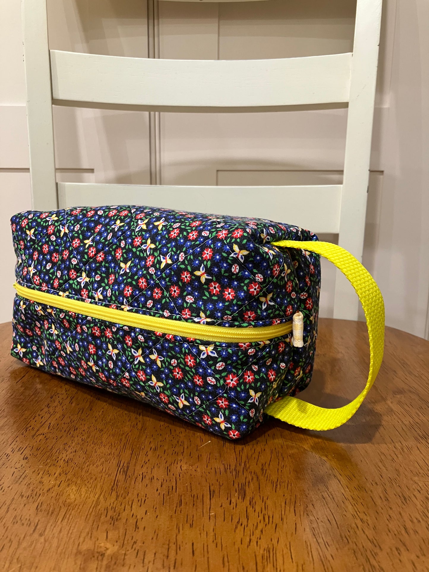 Vintage Navy Ditsy Floral Quilted Box Bag