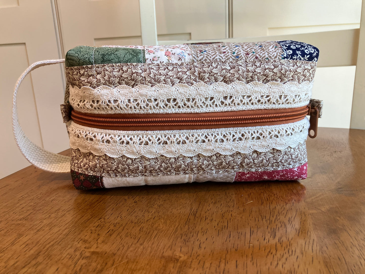 Quilt Block and Lace Trim Boxy Bag no. 3